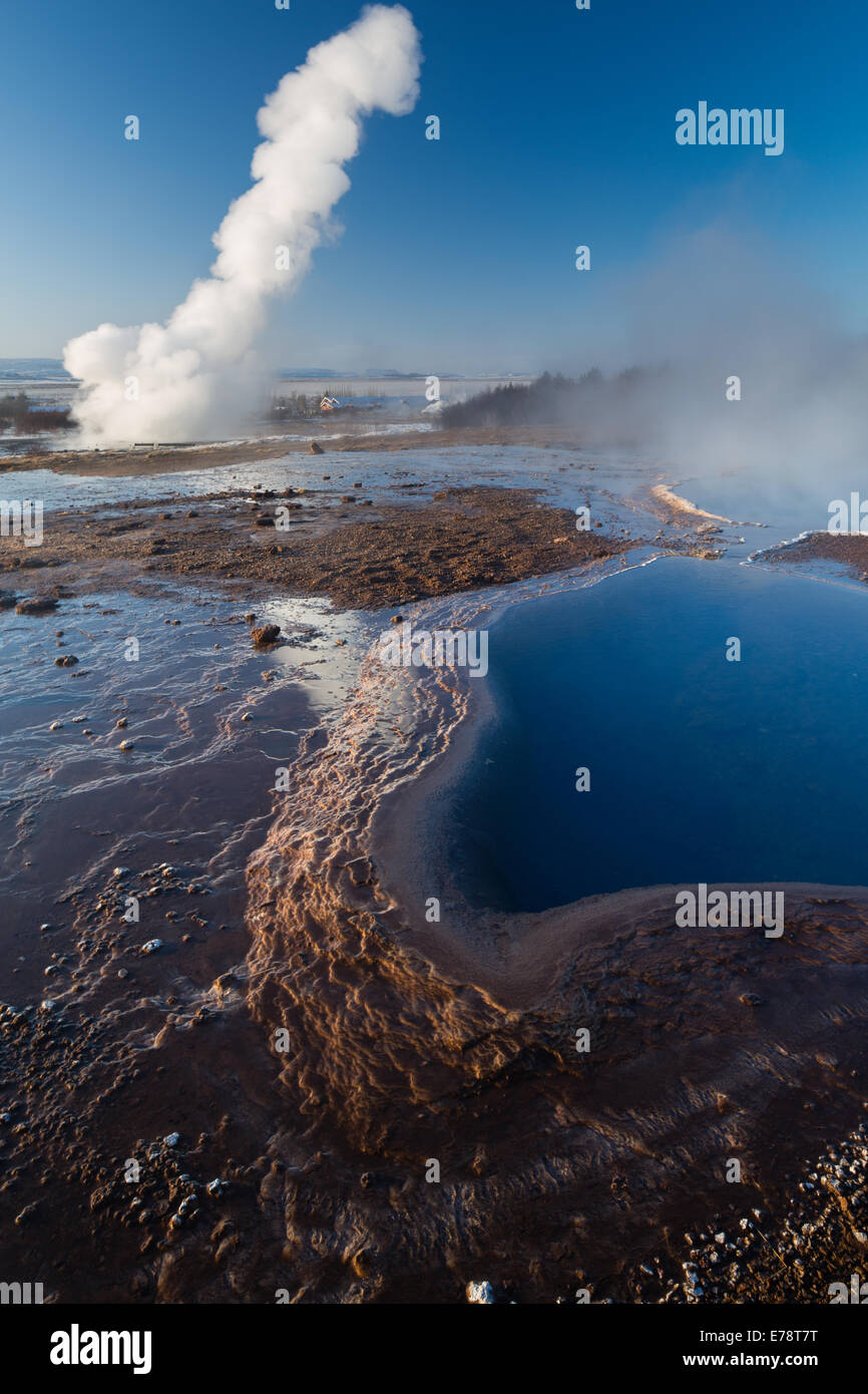 Les sources chaudes et les geysers de Geysir, Islande Banque D'Images