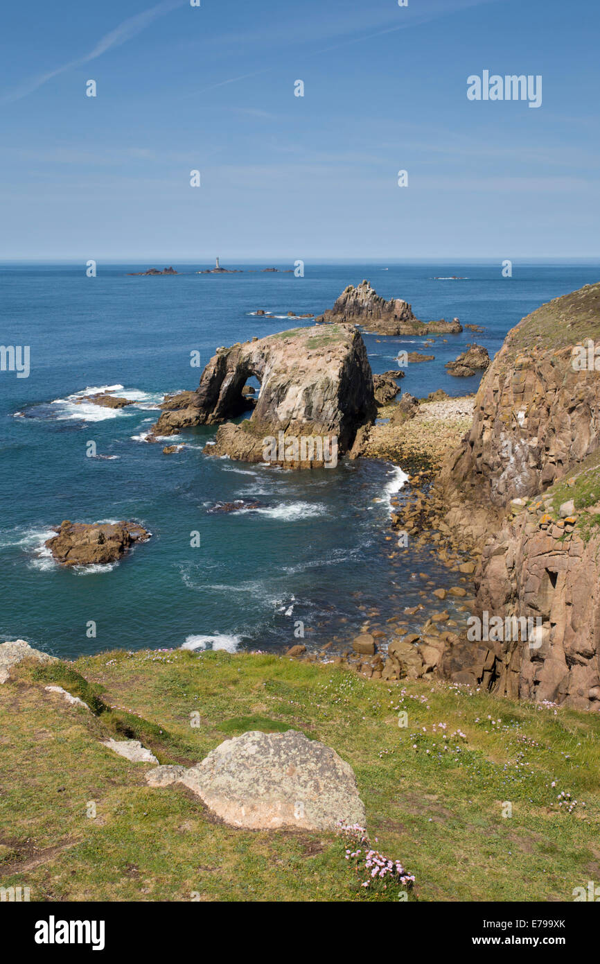 Land's End ; au phare du drakkar, Cornwall, UK Banque D'Images