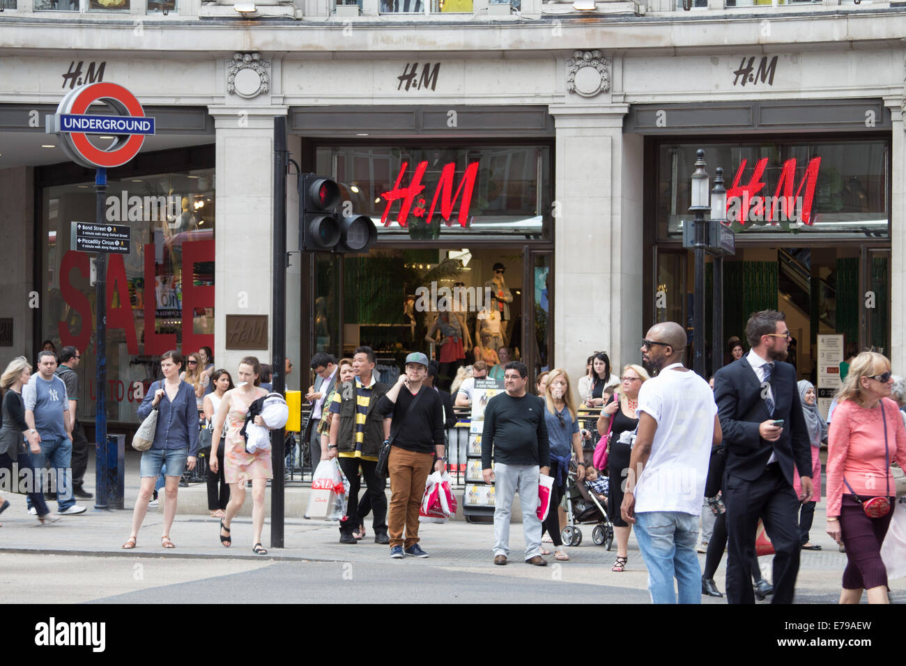 Flagship H&M fashion store au 234 Regent Street, London, UK Photo Stock -  Alamy