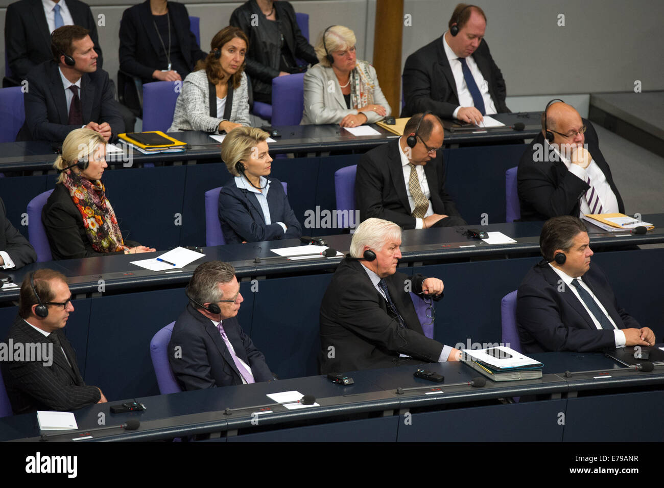 Berlin, Allemagne. Sep 10, 2014. Écouter les membres du cabinet du président polonais Bronislaw Komorowski parler au Parlement allemand au Reichstag à Berlin, Allemagne, 10 septembre 2014. Dans une cérémonie de commémoration, le Bundestag est marquant l'anniversaire du début de la DEUXIÈME GUERRE MONDIALE en 1939. PHOTO : Bernd VON JUTRCZENKA/dpa/Alamy Live News Banque D'Images