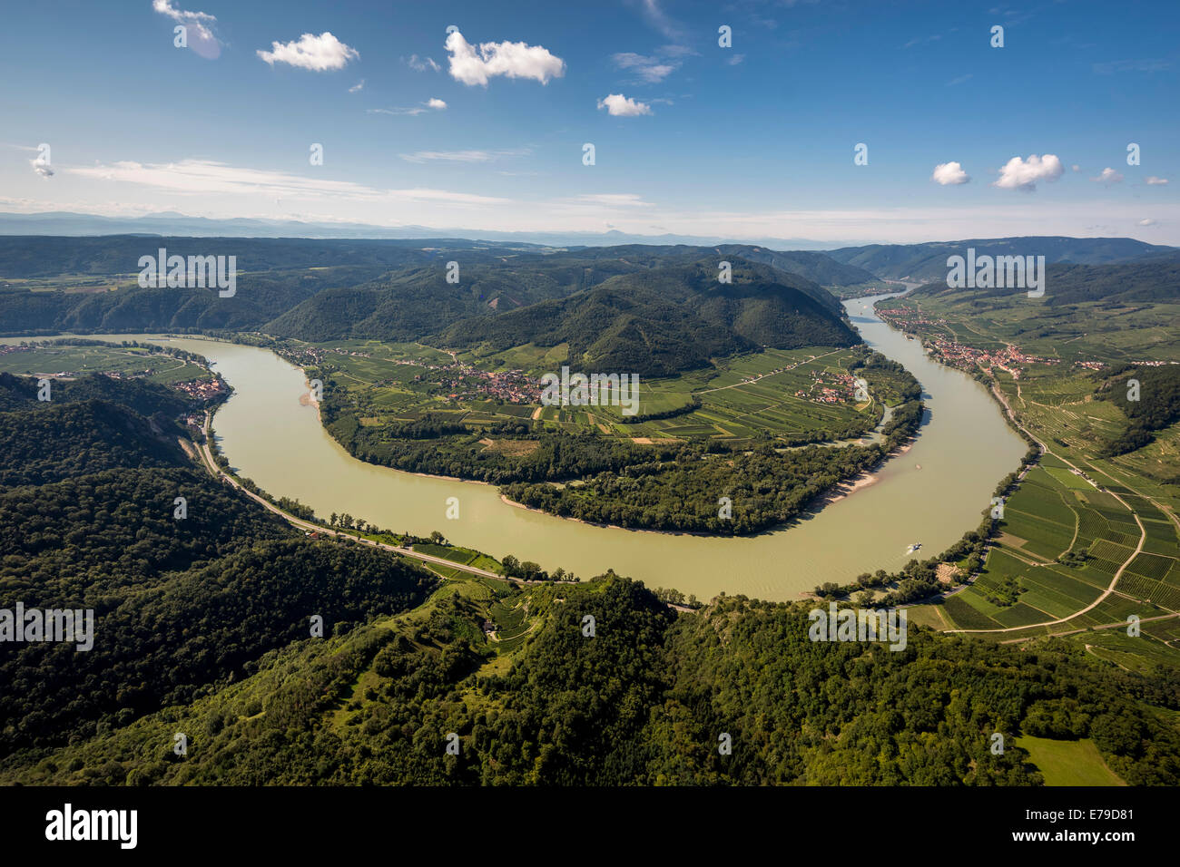 Vue aérienne, courbe du Danube, à Dürnstein, Basse Autriche, Autriche Banque D'Images
