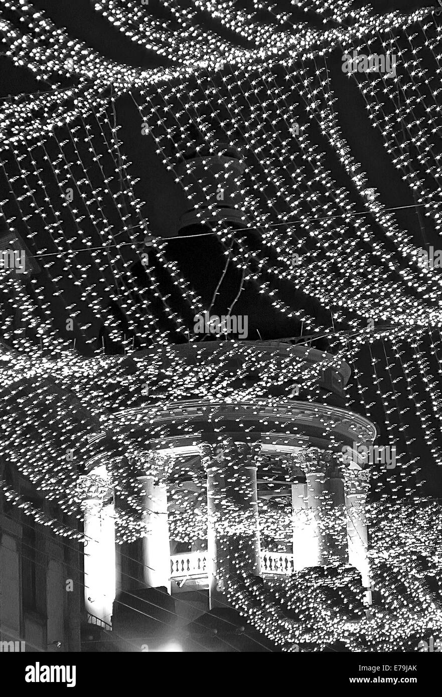 Le clocher de la cathédrale Vladimirsky Banque D'Images