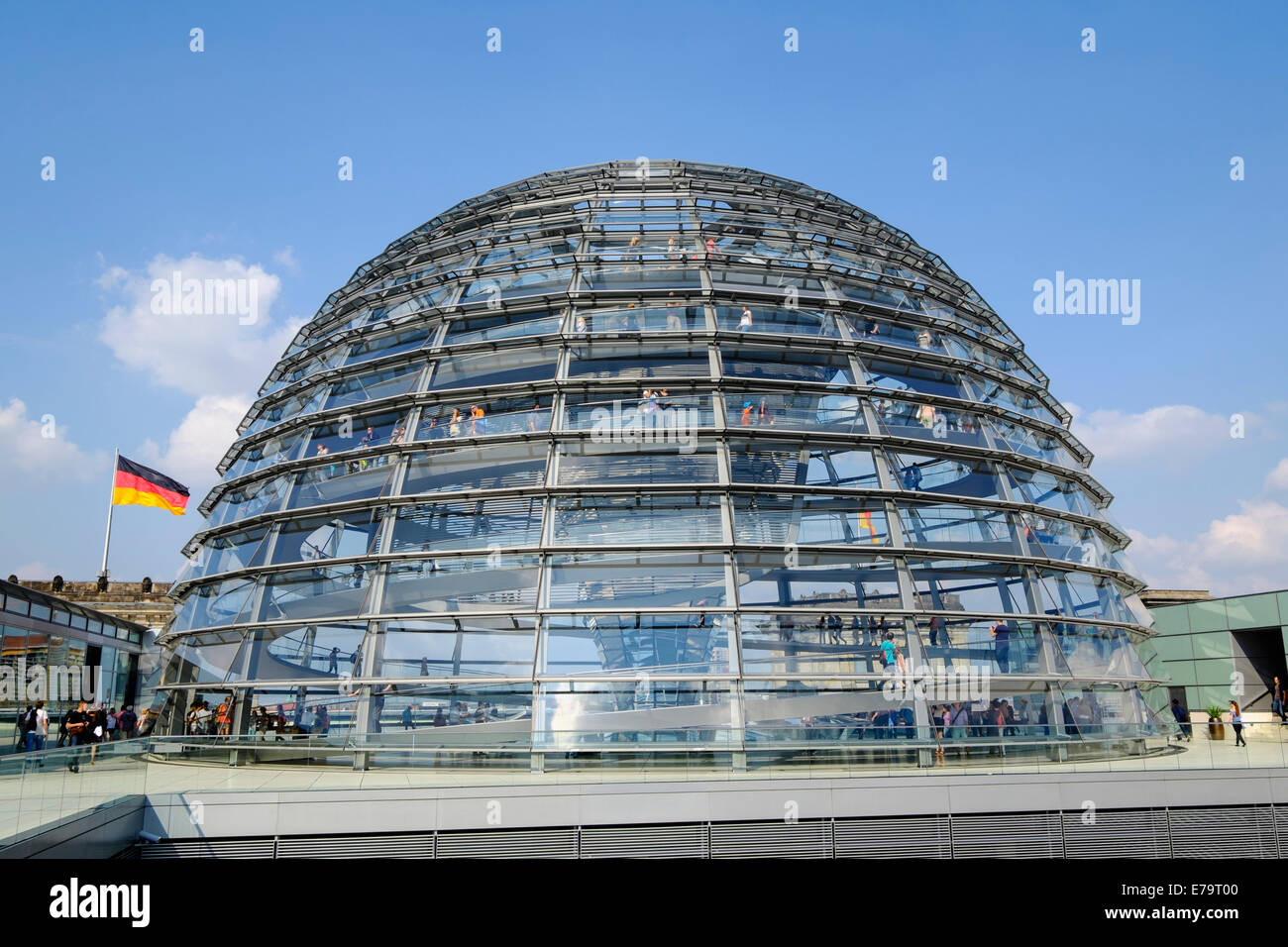 Coupole en verre, toit de l'édifice du parlement du Reichstag à Berlin, Allemagne Banque D'Images