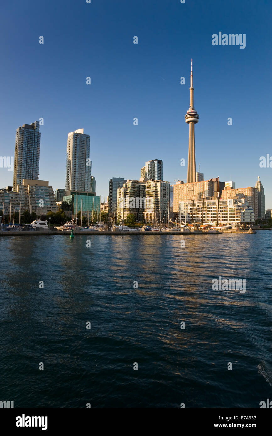 Vue sur le centre-ville de Toronto du lac Ontario Banque D'Images
