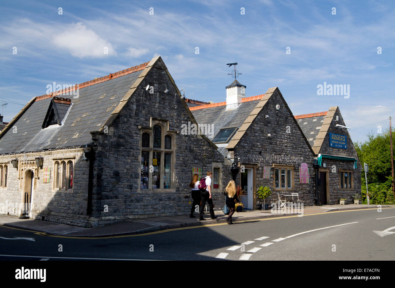 Bâtiment ancien, Place de la Mairie, Bridgend, Vale of Glamorgan, Pays de Galles, Royaume-Uni. Banque D'Images