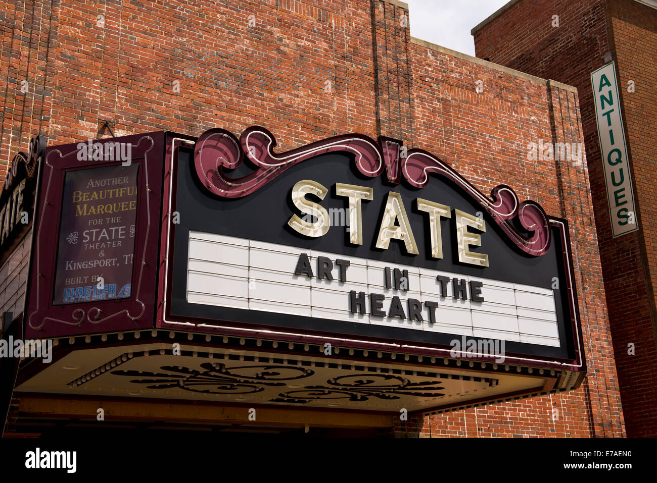 L'ancien bâtiment du théâtre d'État et Kingsport, Tennessee Marquee Banque D'Images