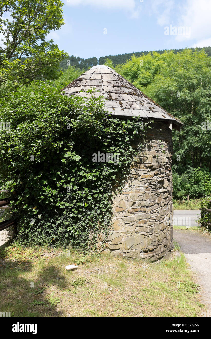 Vieille maison ronde faite main en pierre ancienne péages sans frais Banque D'Images