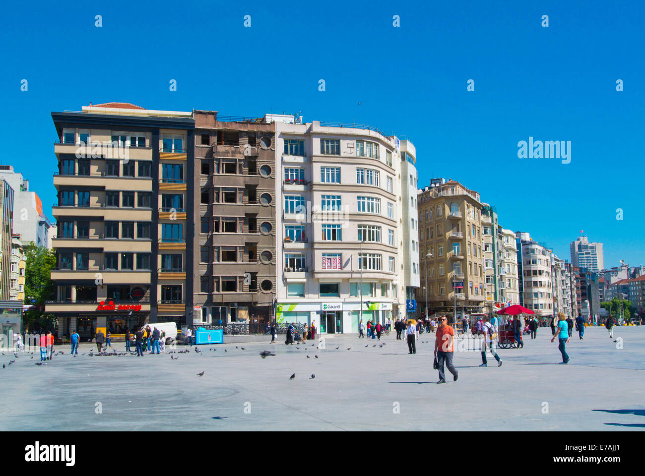 La place Taksim, Beyoglu, Istanbul, Turquie, Central Europe Banque D'Images