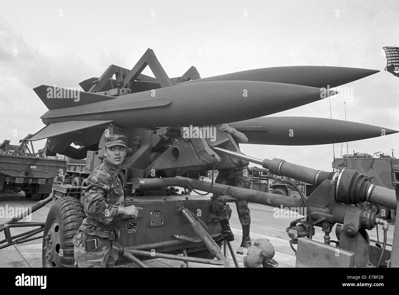 Hawk de l'armée américaine, des missiles anti-aériens sur la base de Ramstein (Allemagne) lors des exercices de l'OTAN (Juin 1985) Banque D'Images