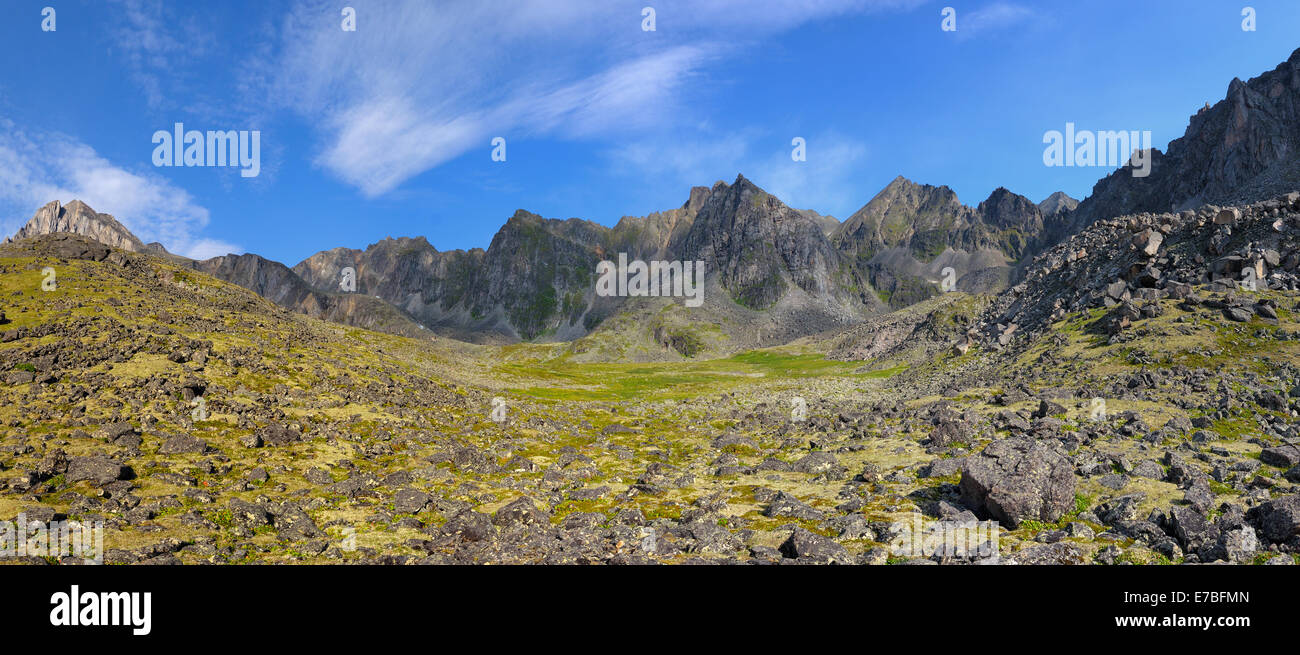 Panorama du cirque de montagne. Barun-Handagay. TUNKA ridge. Sayans. République de Bouriatie Banque D'Images