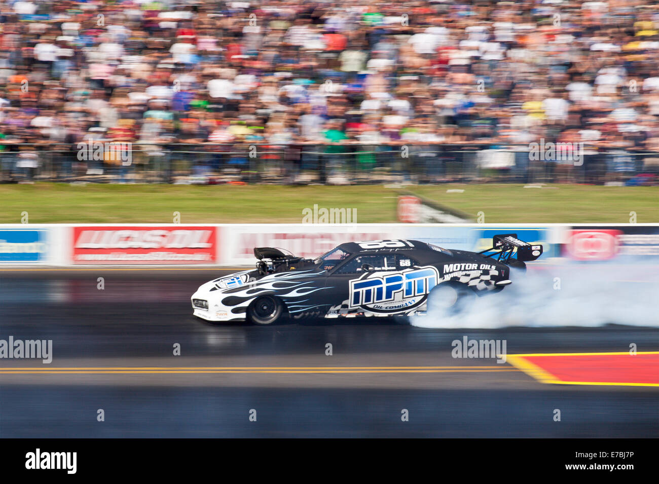 Pro Mod drag racing à Santa Pod. Marc pilote Meihuizen dans une Pontiac Firebird. Banque D'Images