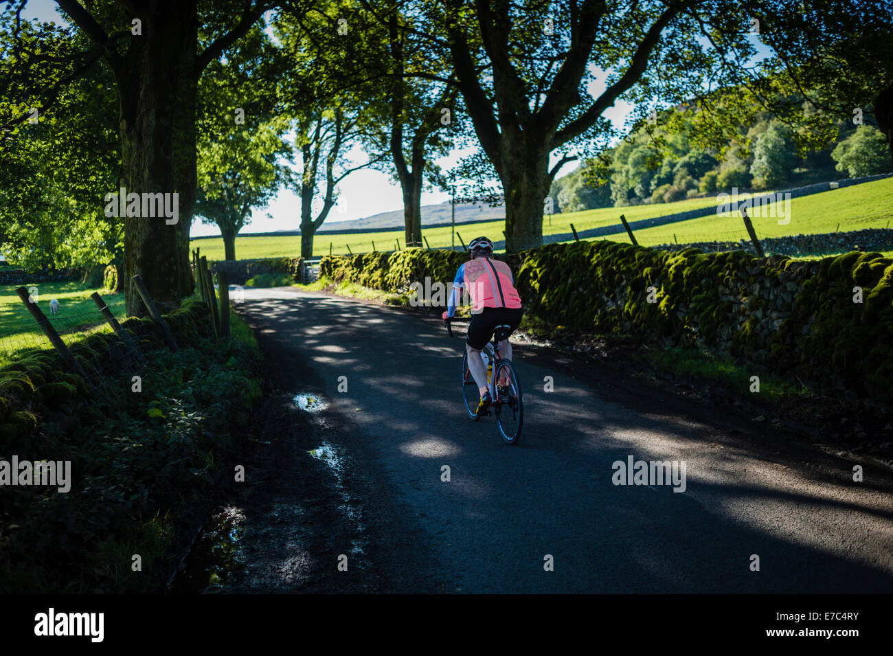 Randonnée à vélo à travers les voies du Yorkshire Banque D'Images