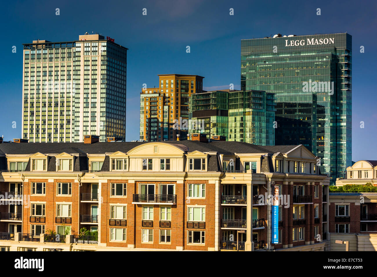 Avis de l'Hôtel Ritz Carlton residences et Legg Mason Building de Federal Hill, à Baltimore, Maryland. Banque D'Images