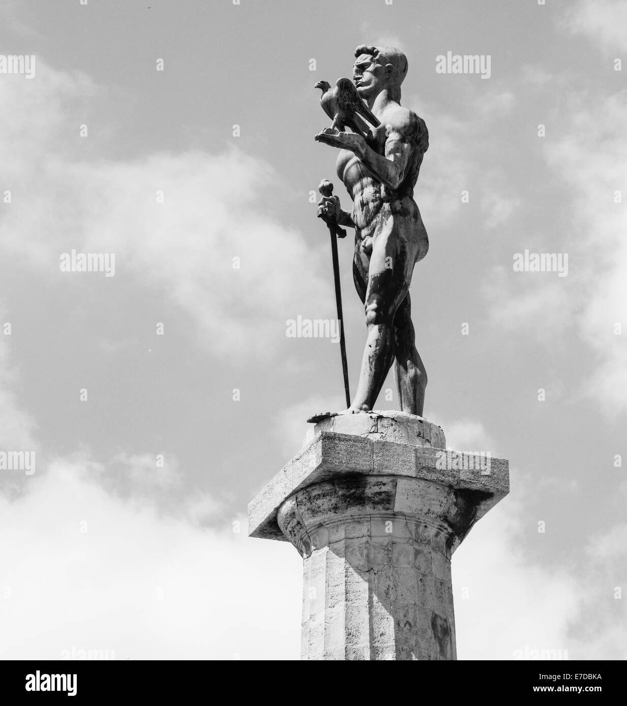 Monument de Belgrade gagnant en noir et blanc Banque D'Images