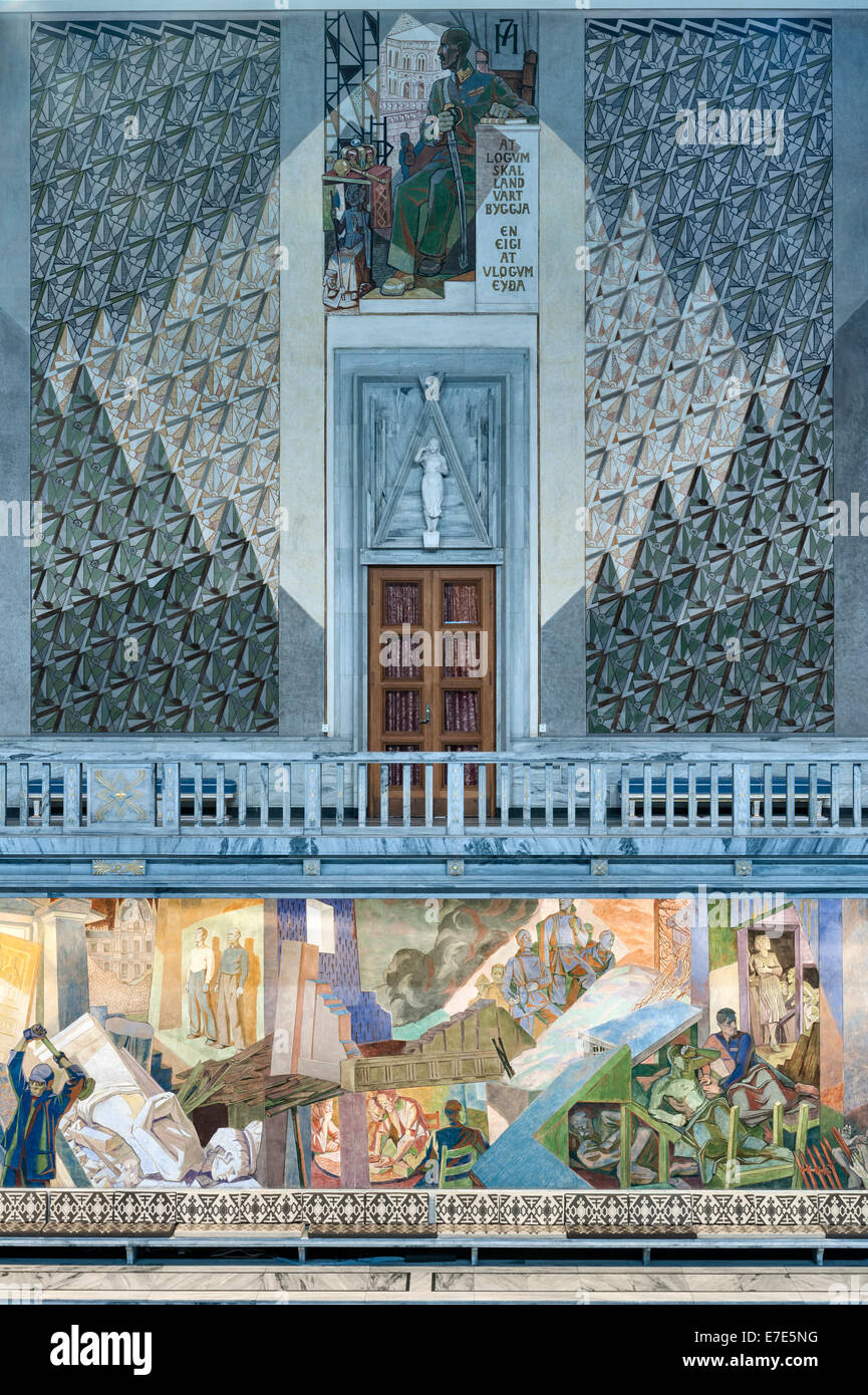 L'hôtel de ville (Radhus), Oslo, Norvège. Intérieur du Grand Hall (Radhushallen) où se tient la cérémonie du Prix Nobel de la paix Banque D'Images