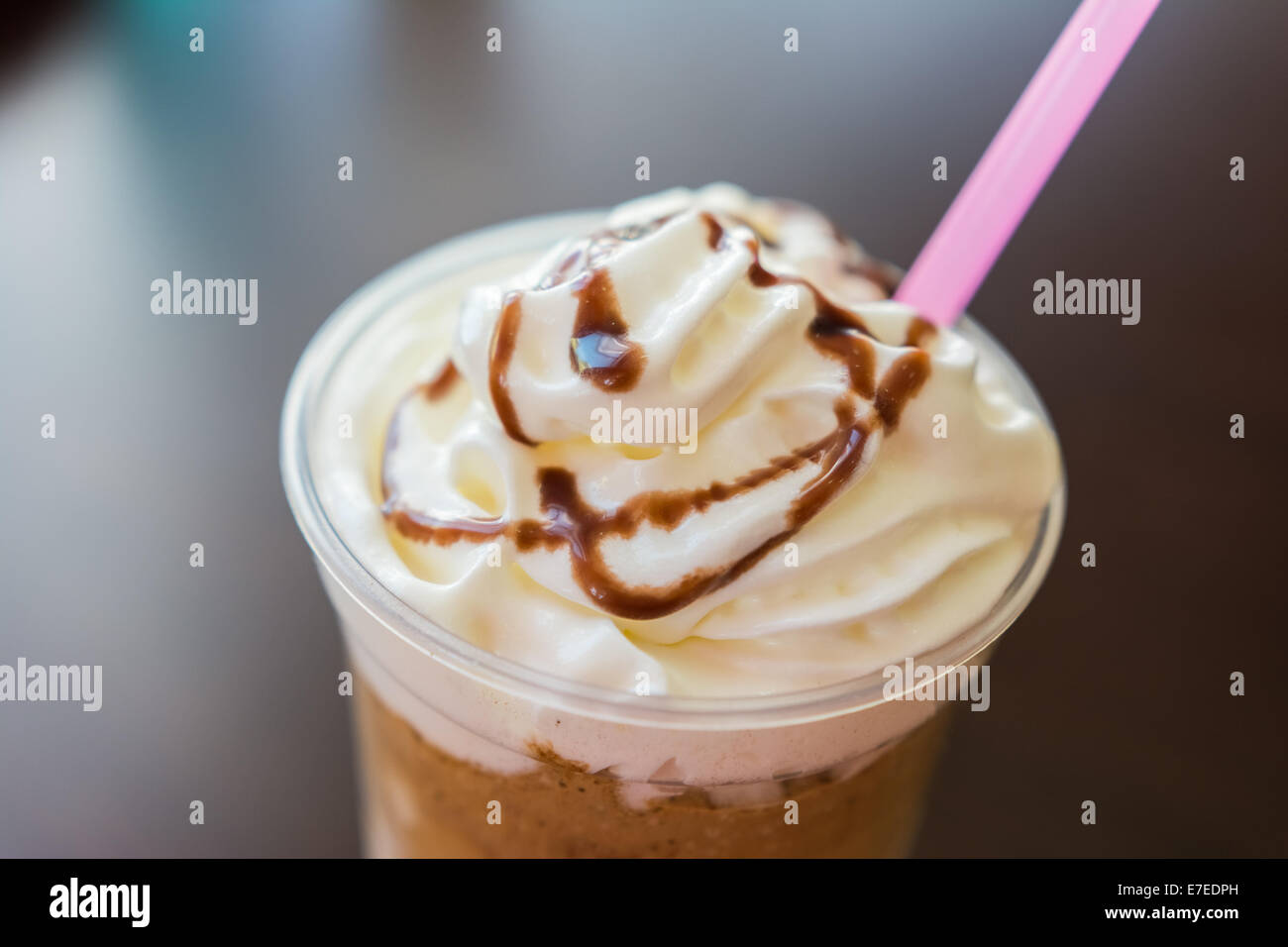 Fouetter la crème et glace café frappe avec pure Close Up Banque D'Images