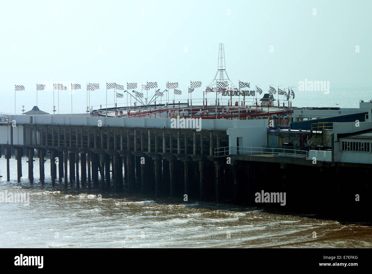 Clacton-on-Sea est la plus grande ville de la péninsule de Tendring et de district dans l'Essex, en Angleterre, et a été fondée en 1871 Banque D'Images