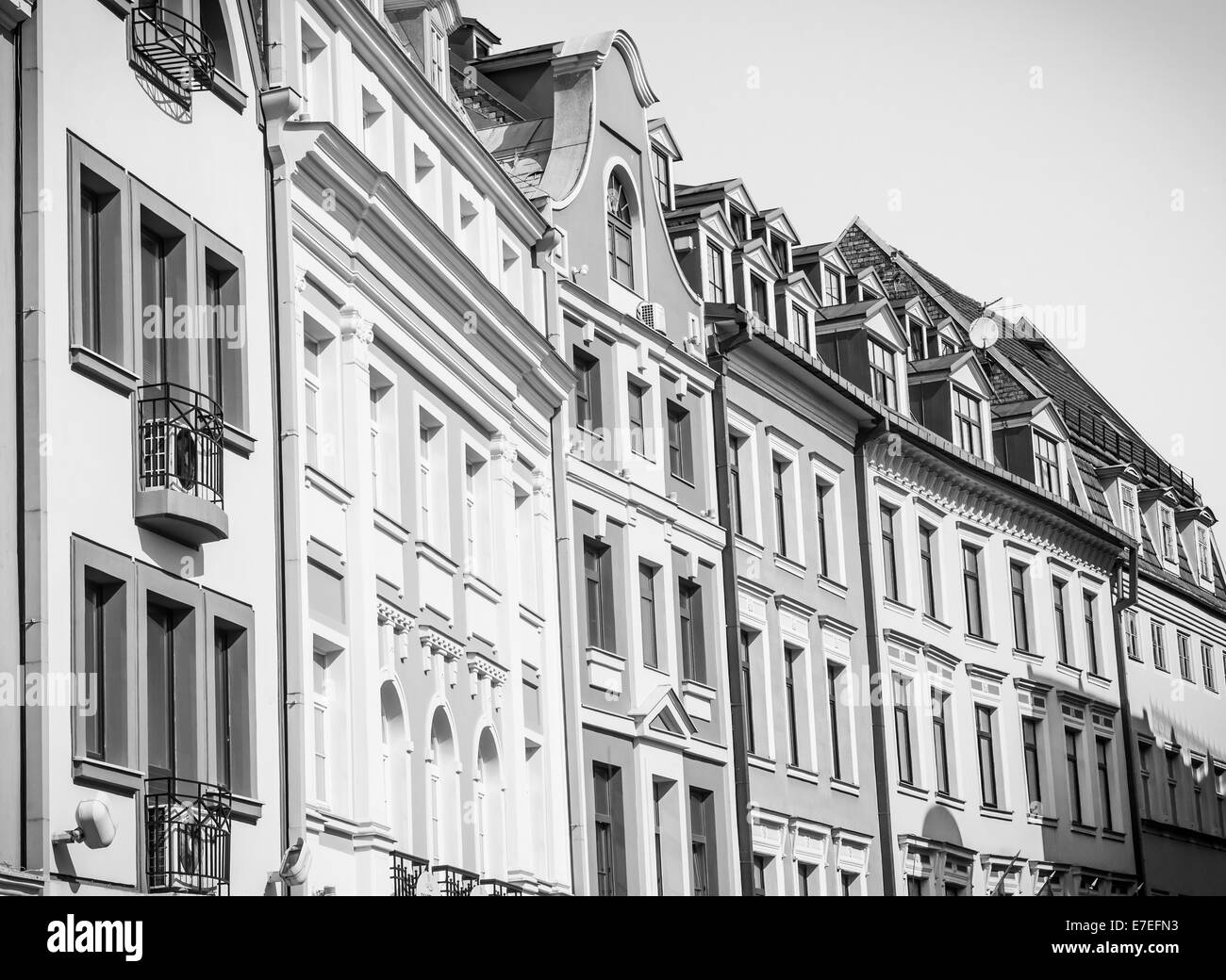 Tirgonu Street dans l'architecture de la vieille ville de Riga, en Lettonie. Banque D'Images