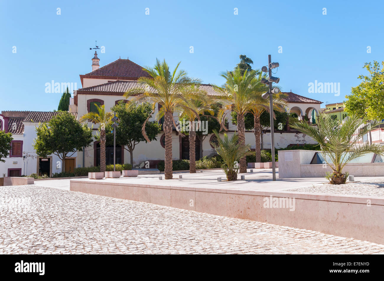 Square de l'ancienne ville de Silves, Algarve, Portugal Banque D'Images