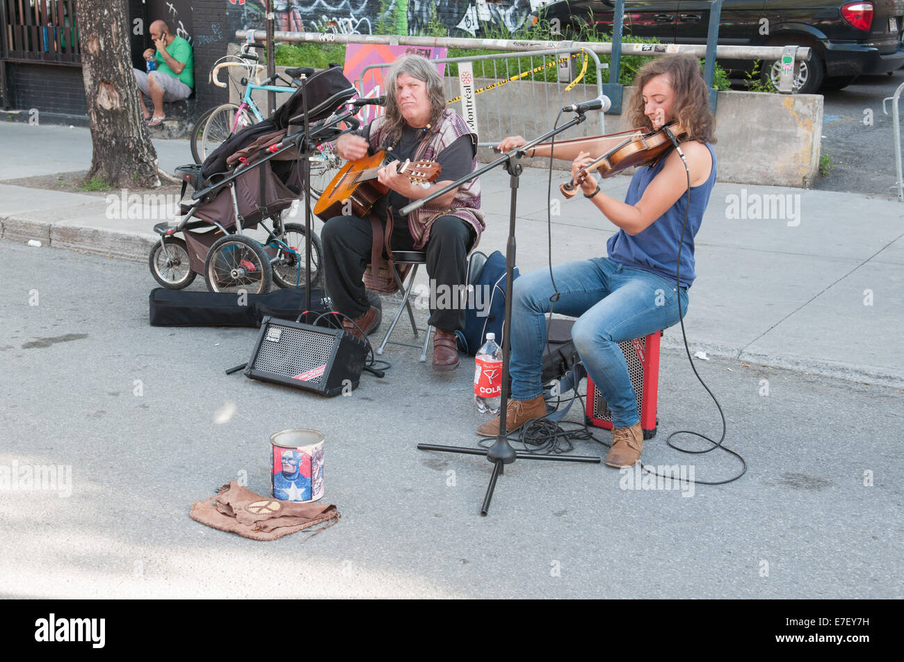 Festival de peinture murale est un art festival à Montréal en juin, qui célèbre démocratise l'art urbain avec de nombreuses peintures murales Banque D'Images