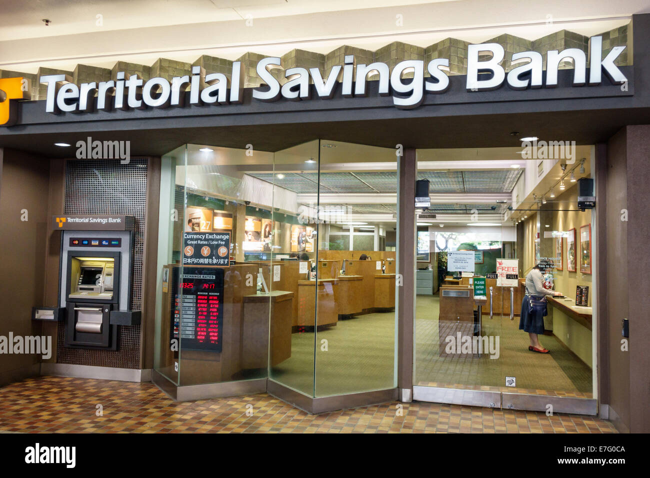 Honolulu Hawaii,Oahu,Hawaiian,Ala Moana Center,centre,centre commercial,territorial Savings Bank,front,entrée,argent,financier,USA,Etats-Unis,Etats-Unis,Etats-Unis,Amérique Polyne Banque D'Images