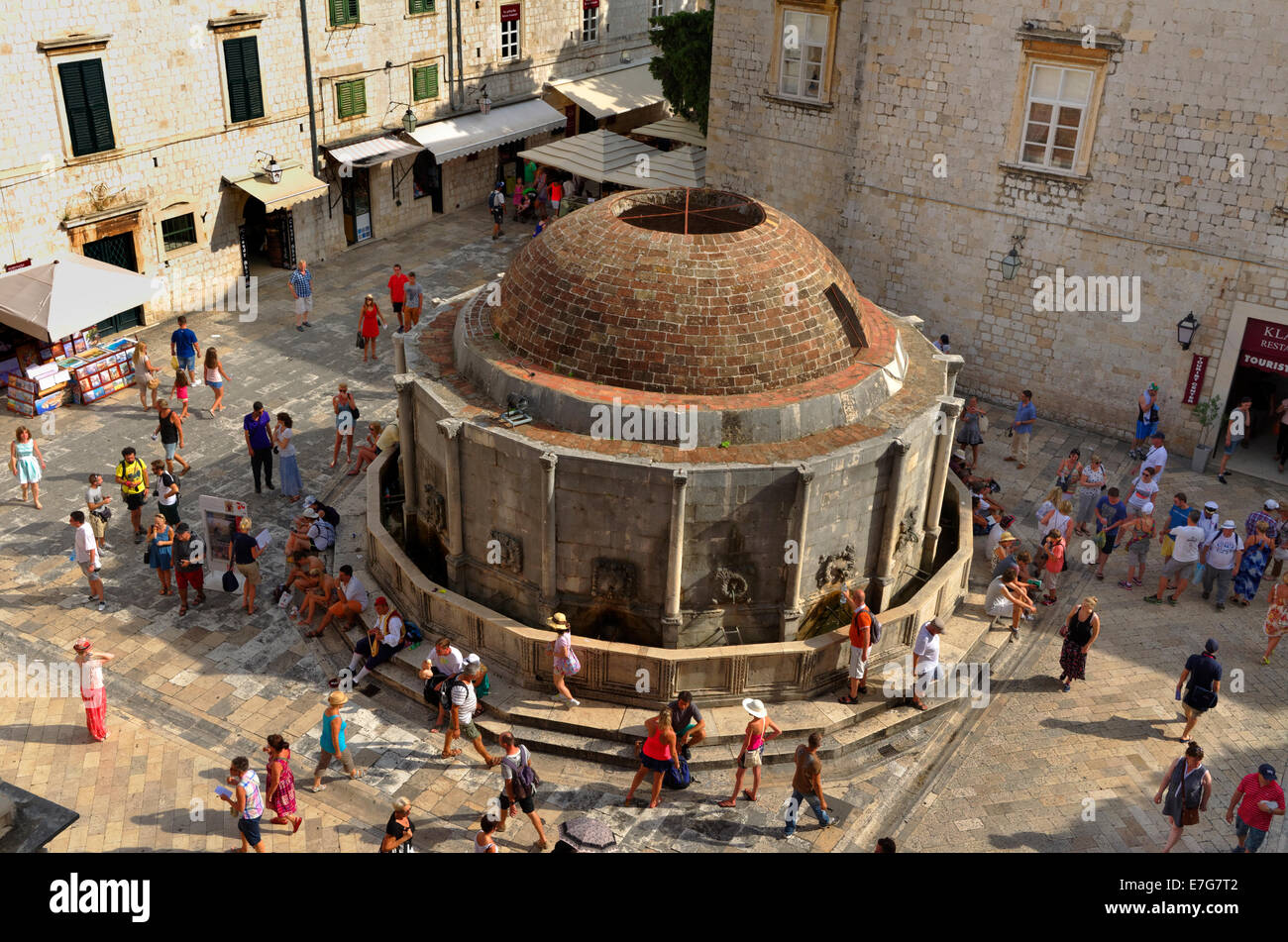 Police de l'eau Pile à la vieille ville de Dubrovnik sur la côte de Dalamatian de Croatie, Mer Adriatique Banque D'Images
