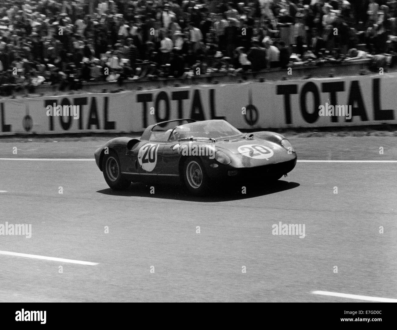 Ferrari 275P 1964 vainqueur des 24 Heures du Mans. Jean Guichet - Nino Vaccarella Banque D'Images