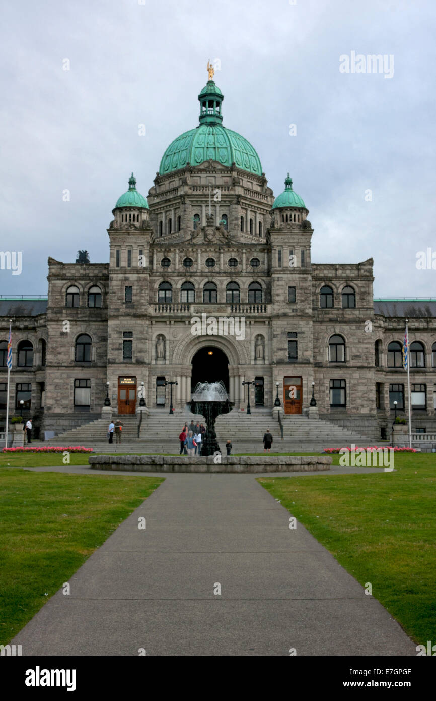 La section centrale avec entrée privée et dôme de maison Britisch-Columbia (Parlement) au Canada. Banque D'Images