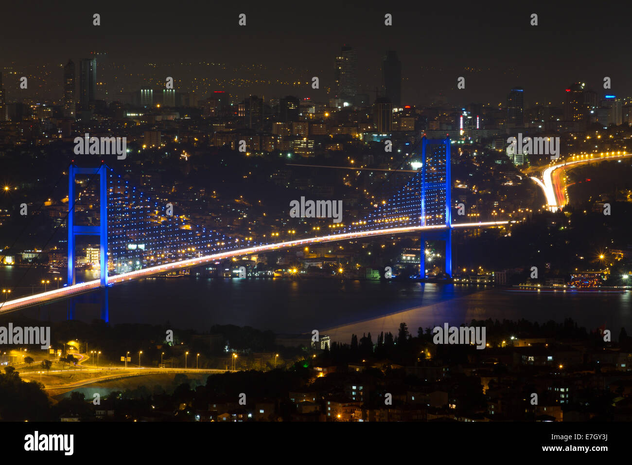 Istanbul Bosphorus Bridge à partir de la colline de Camlica Banque D'Images