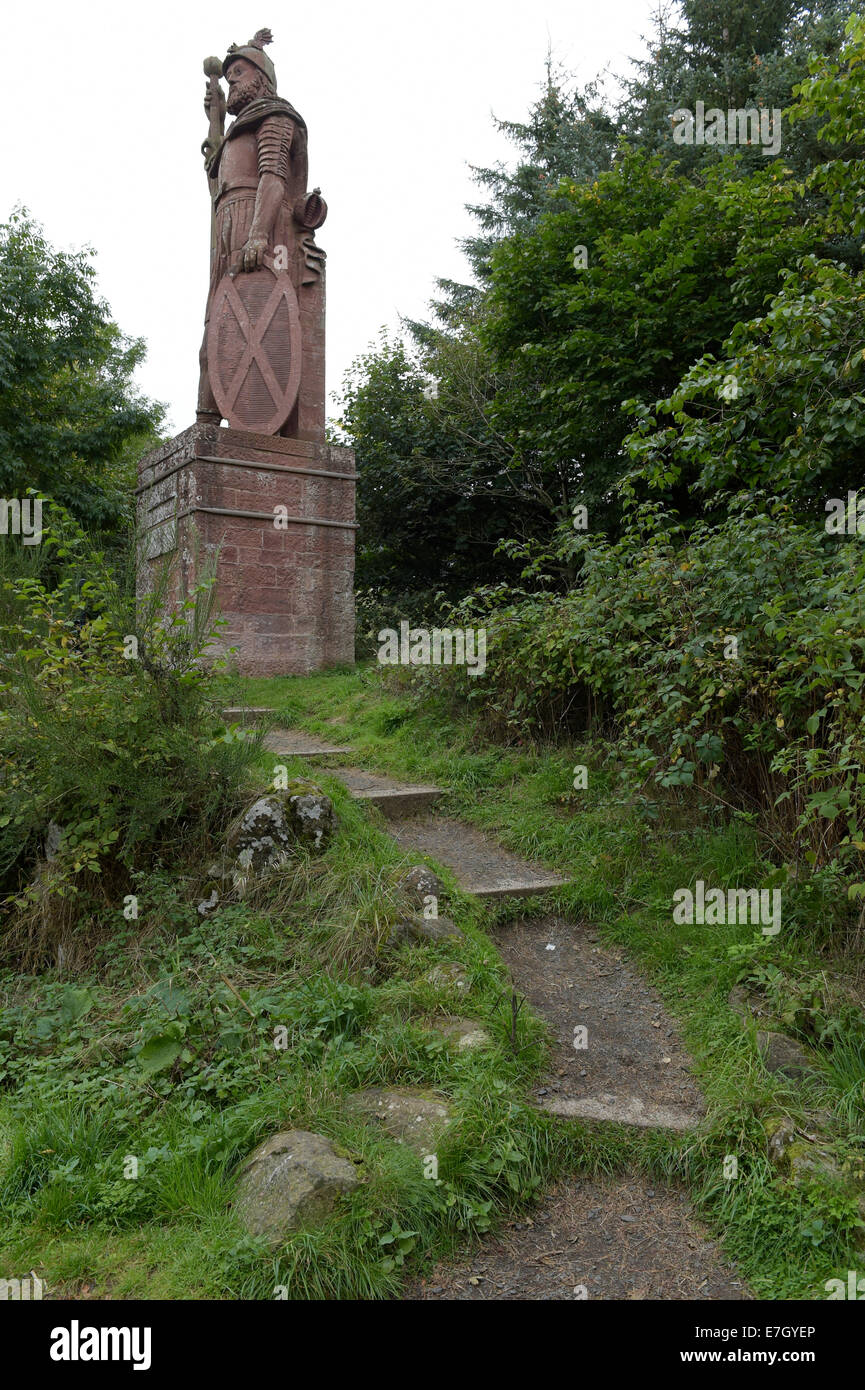 St Boswells, UK. 17 Sep 2014. Statue de William Wallace au-dessus à l'Bemersyde Crédit : Rob Gray/Alamy Live News Banque D'Images