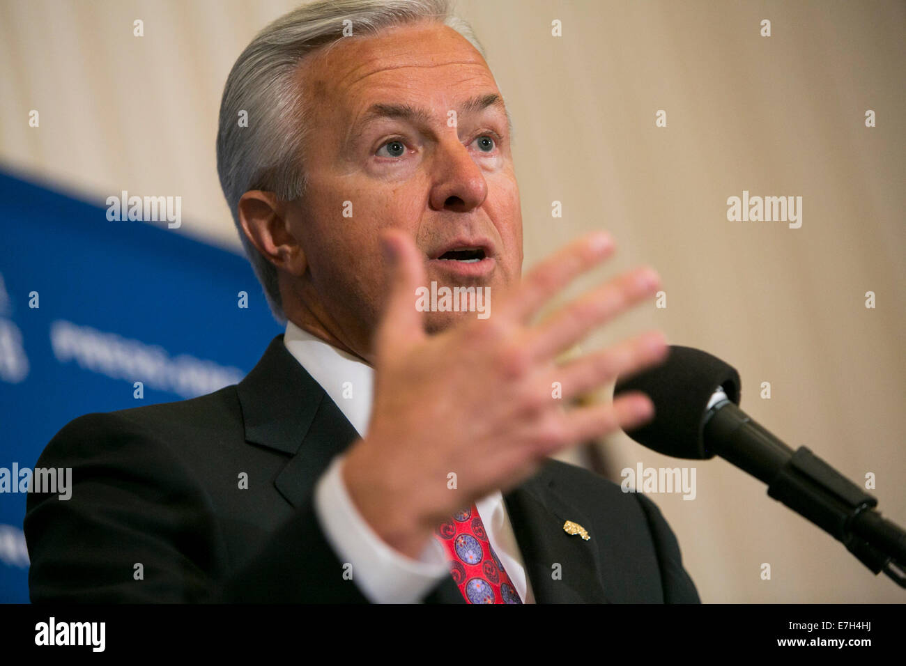 Washington DC, USA. 17 Sep, 2014. La Wells Fargo & Company Président, Président-directeur général John Stumpf prononce une allocution lors d'un événement au Club national de la presse au centre-ville de Washington, D.C. le 17 septembre 2014. Credit : Kristoffer Tripplaar/Alamy Live News Banque D'Images