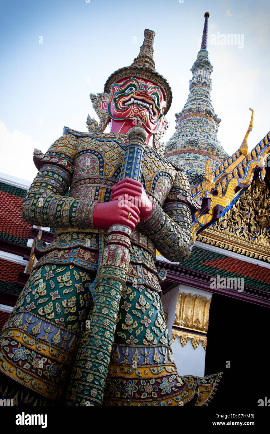 Yaksha gardiens au Grand Palais à Bangkok en Thaïlande Banque D'Images