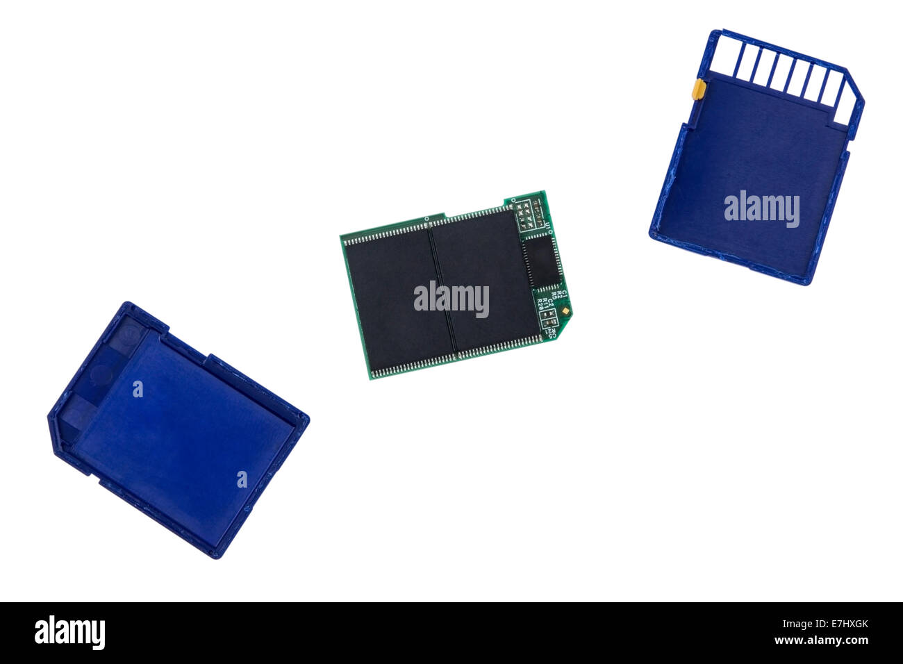 Broken carte mémoire SDHC, isolated over white with clipping path Banque D'Images