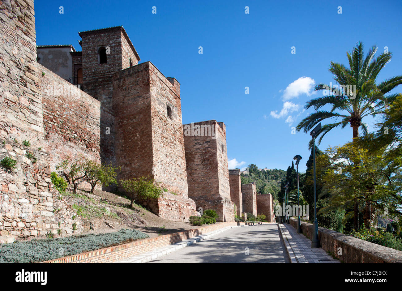 L'Alcazaba, forteresse maure, Castillo de Gibralfaro castle sur le Mont Gibralfaro, Malaga, Andalousie, Espagne Banque D'Images