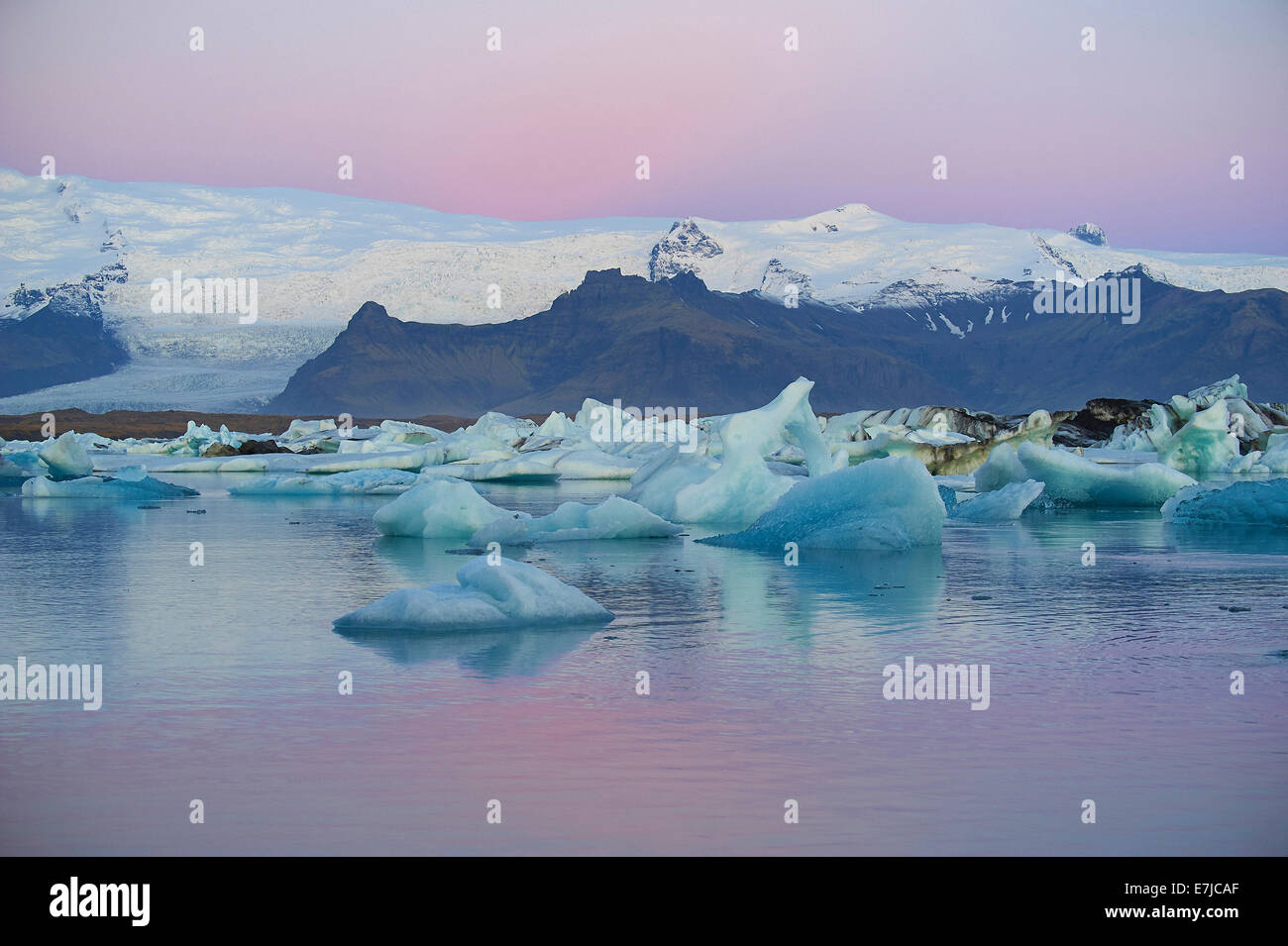 La glace, glacier, Islande, Jökulsarlon, lac, réflexions, l'Europe, vacances, voyages, Banque D'Images