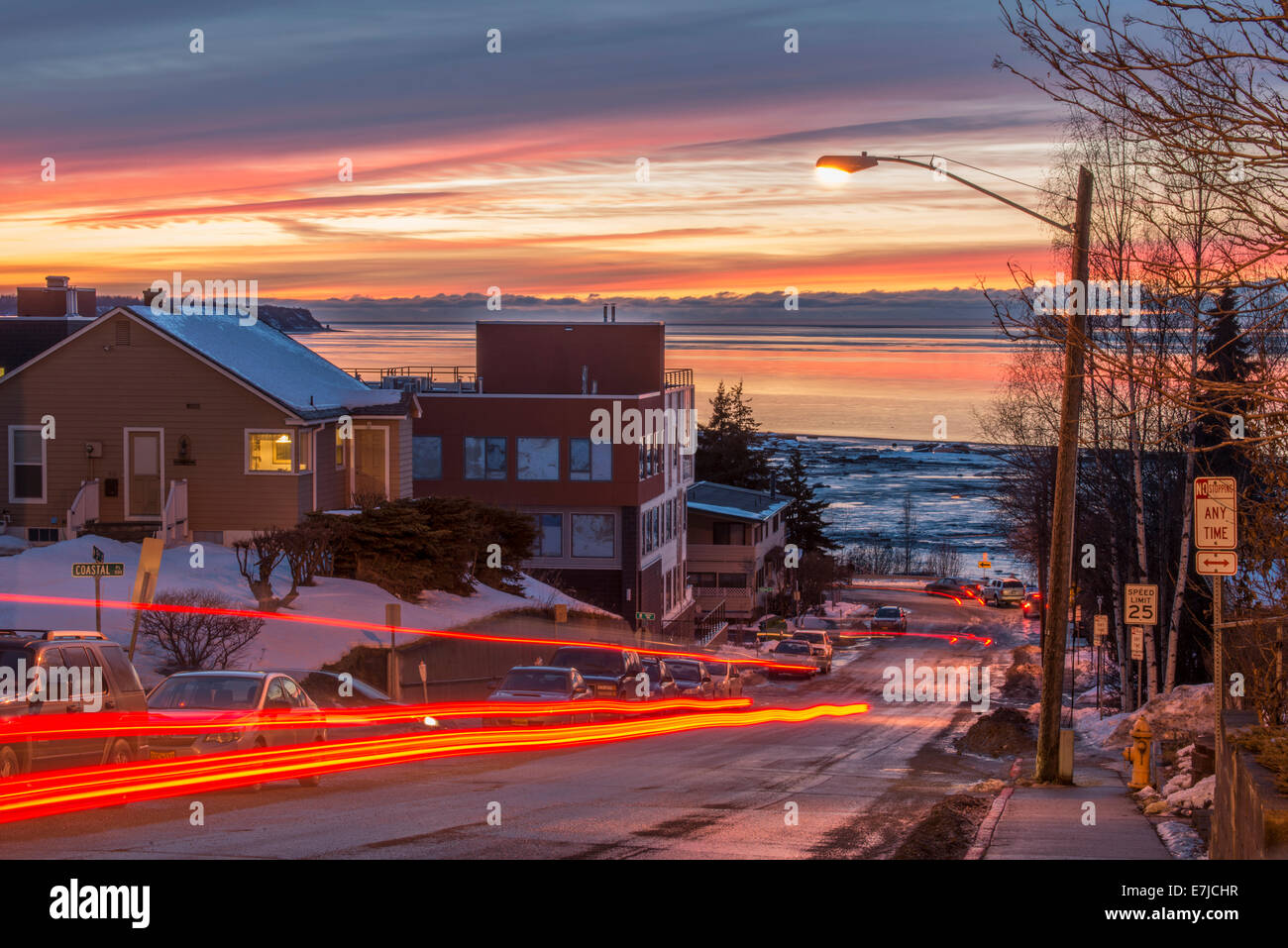 USA, États-Unis, Amérique, Alaska, loin au nord, ancrage, centre-ville, ville, crépuscule, trafic, Cook Inlet, paysage, ville, lumières Banque D'Images