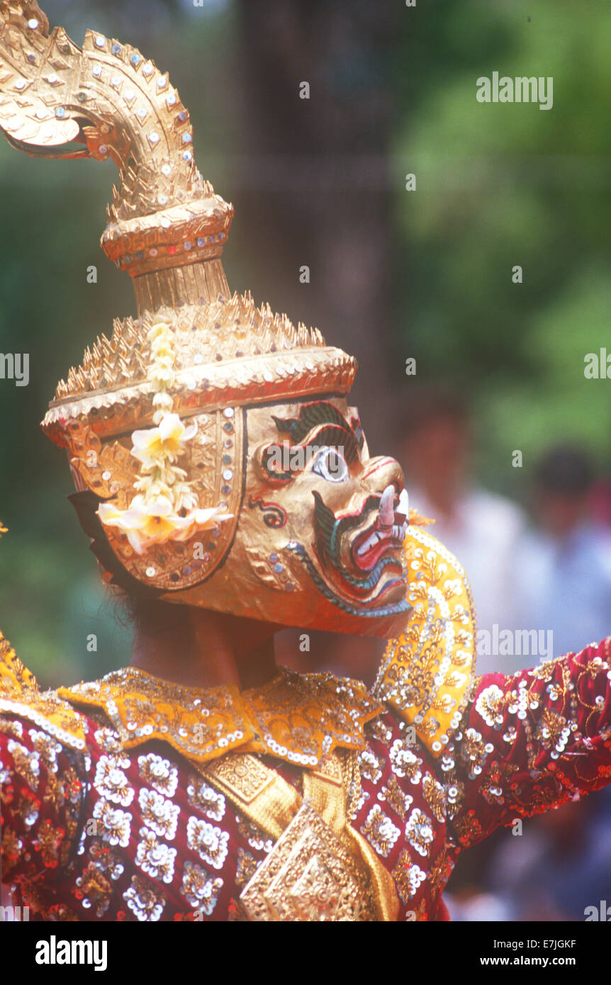 La danse traditionnelle, Nouvel An, Phnom Penh, Cambodge Banque D'Images
