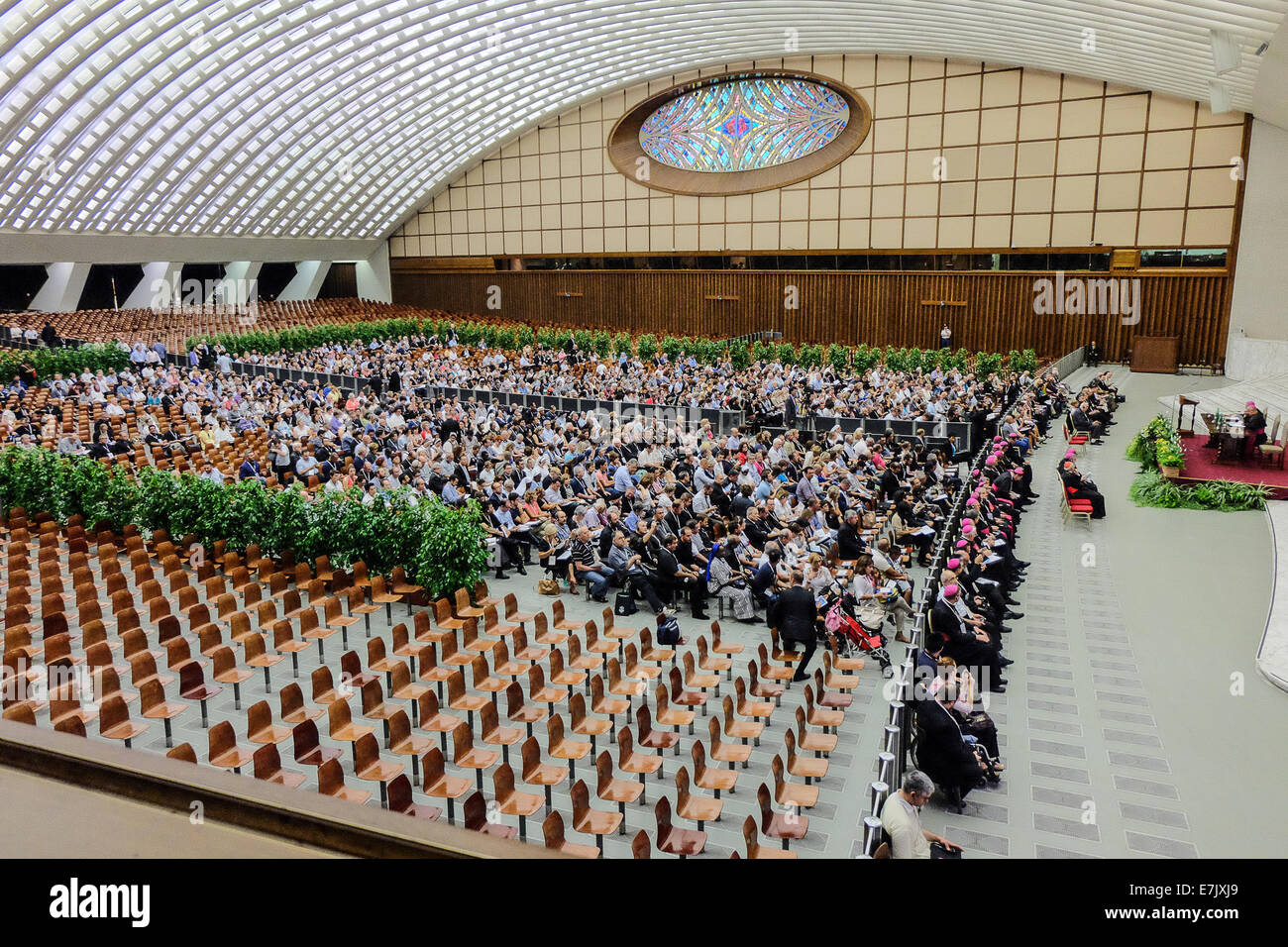 Vatican City Hall ( Aula Nervi Nervi ou Paolo VI ) Réunion Internationale Evangelii Gaudium avec le Pape François, 19 septembre 2014 Credit : Realy Easy Star/Alamy Live News Banque D'Images