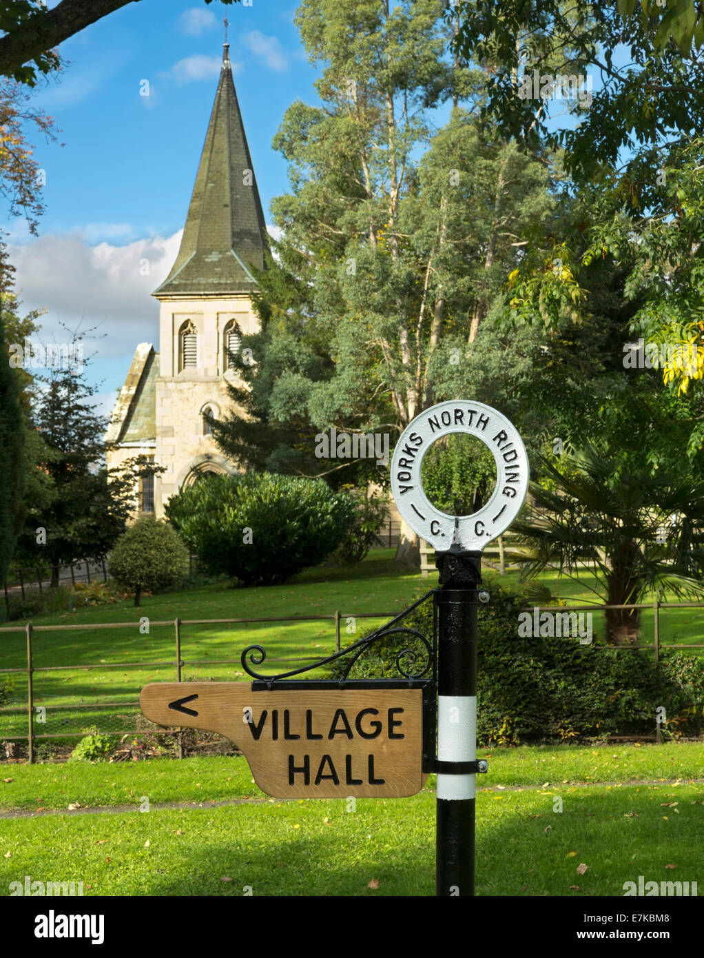Sand Hutton village de North Yorkshire, Angleterre Banque D'Images