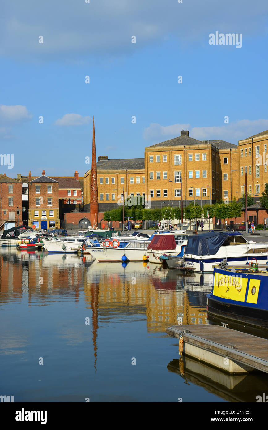 Coucher du soleil sur les quais de Gloucester, Gloucester, Gloucestershire, Angleterre, Royaume-Uni Banque D'Images