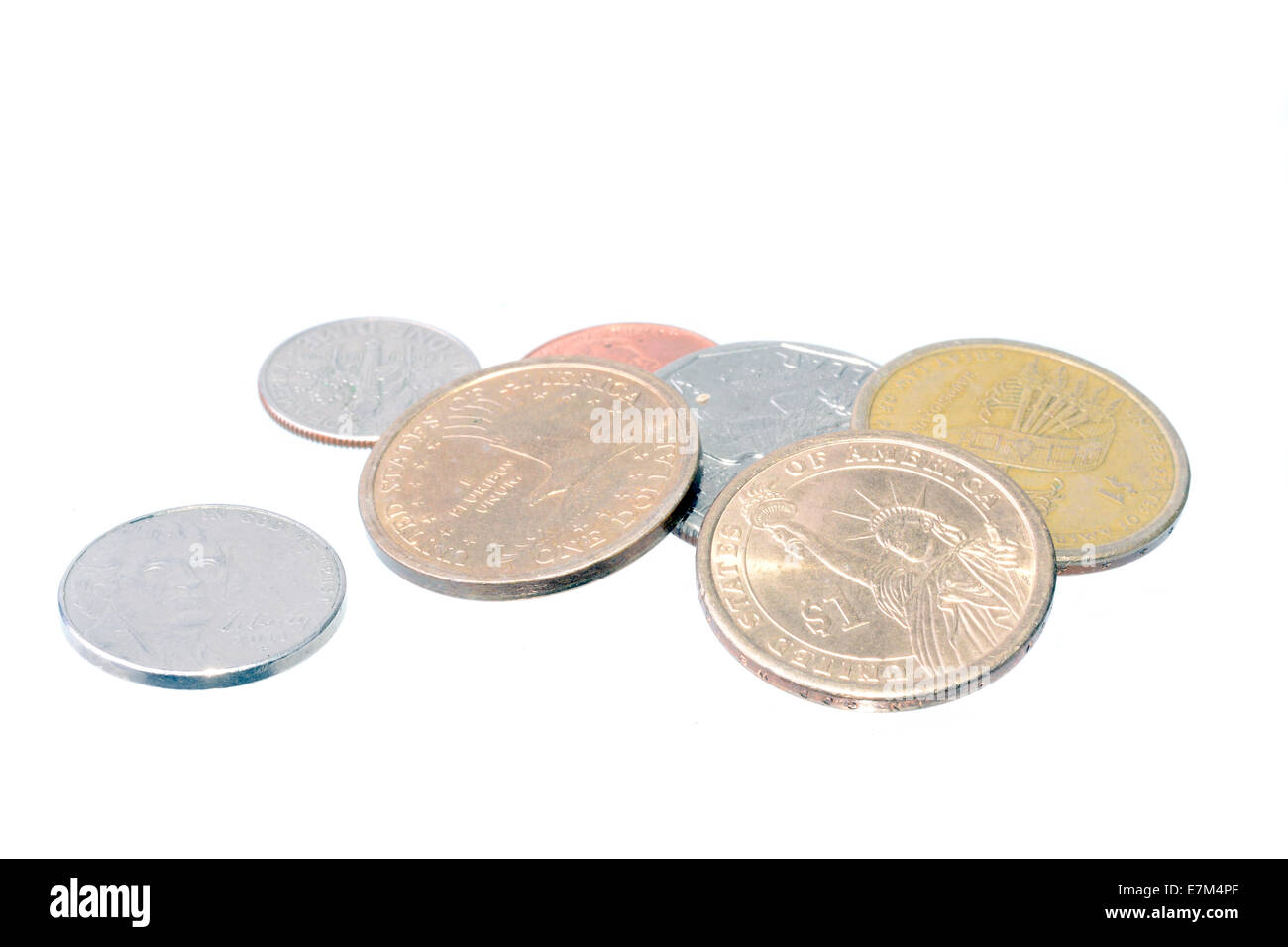 Plusieurs pièces de monnaie Dollar isolé sur fond blanc Banque D'Images