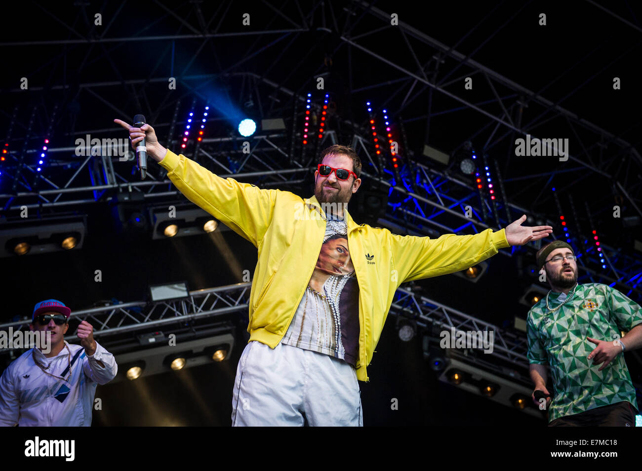 Goldie Lookin Chain exécution à l'Brownstock Festival en Essex. Banque D'Images