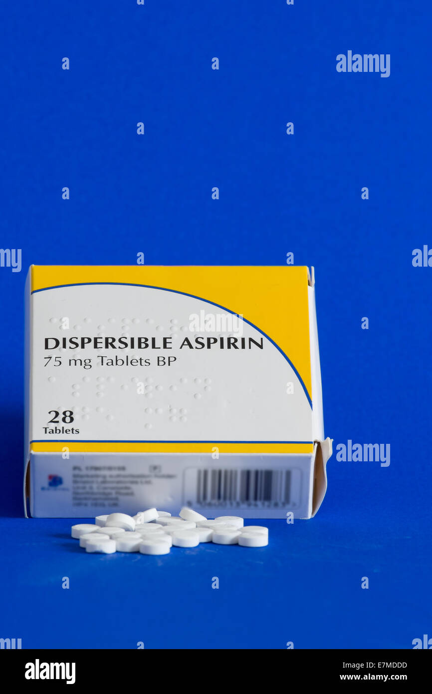 L'aspirine est un médicament antiplaquettaire, ce qui signifie qu'il réduit  le risque de caillots sanguins dans votre sang Photo Stock - Alamy