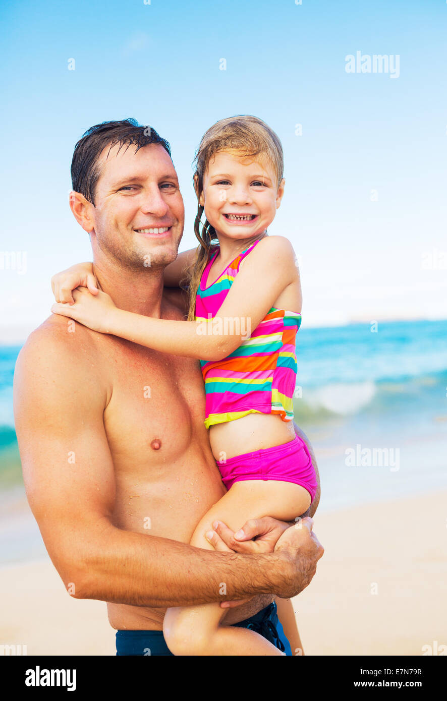 Papa avec sa fille Banque de photographies et d'images à haute résolution -  Alamy