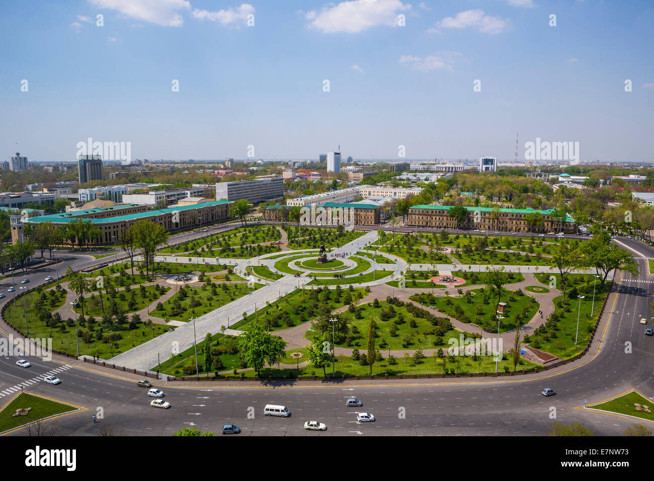 Amir Timur, Tachkent, Timur, l'Ouzbékistan, en Asie centrale, en Asie, l'architecture, ville, centre, colorée, centre-ville, vert, rond, squa Banque D'Images