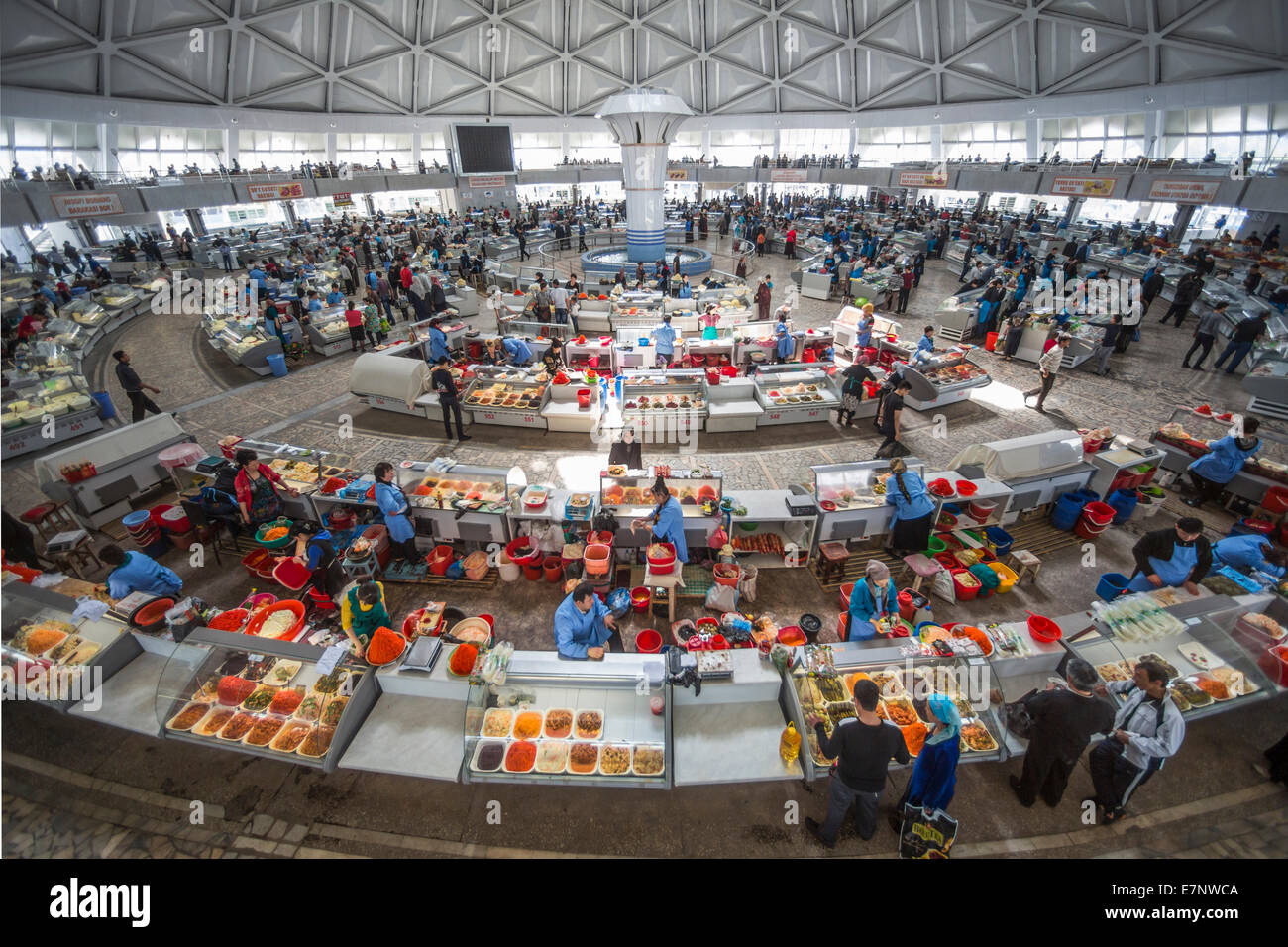 Complexe, Tachkent, ville, l'Ouzbékistan, en Asie centrale, en Asie, l'architecture, big, chorsu, Dome, célèbre, marché, ronde, stands, tourist Banque D'Images Complexe, Tachkent, ville, l'Ouzbékistan, en Asie centrale, en Asie, l'architecture, big, chorsu, Dome, célèbre, marché, ronde, stands, tourist Banque D'Images