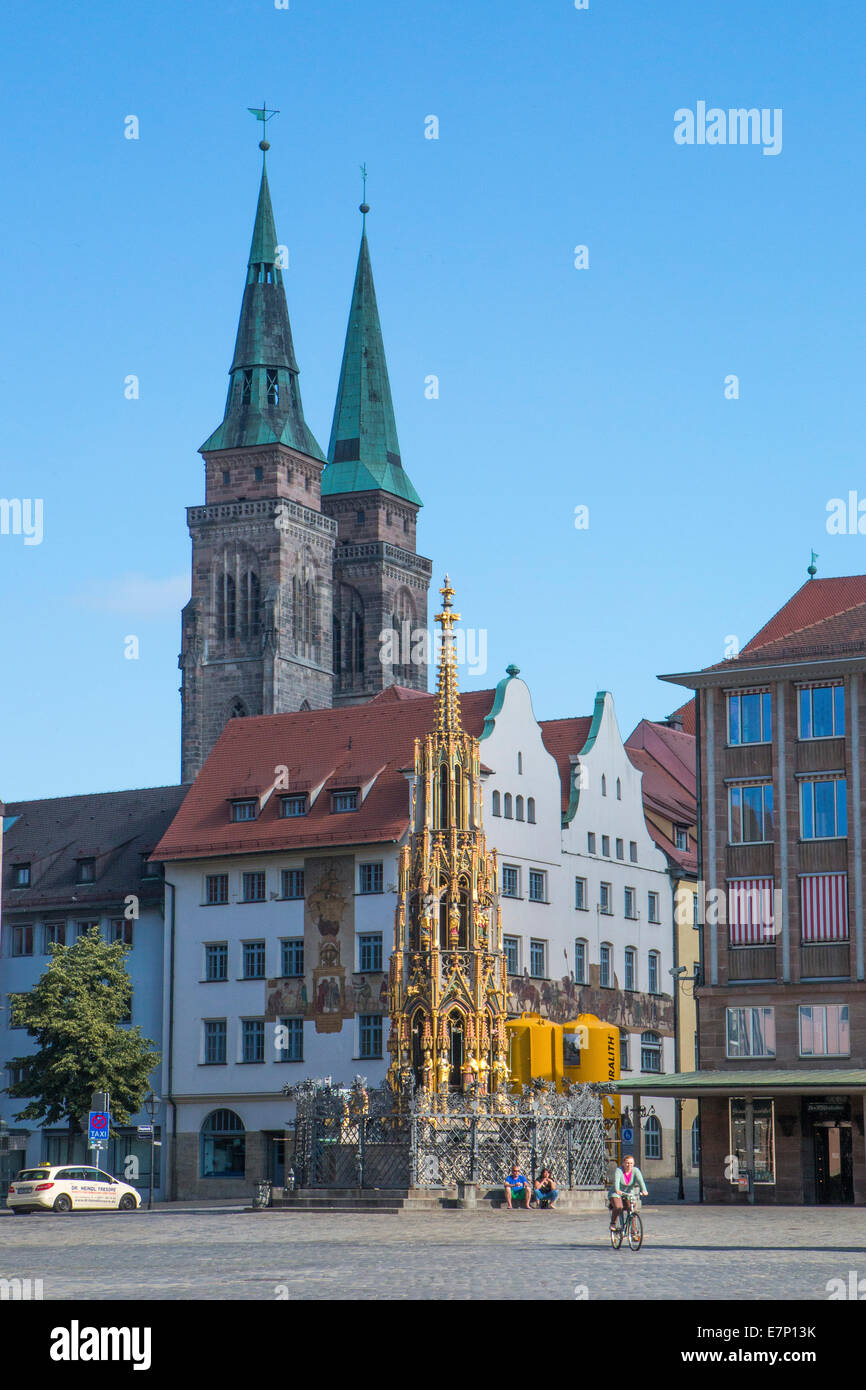 Brunnen, Allemagne, Europe, Nuremberg, Schöner Brunnen, la belle fontaine, architecture, ville, colorée, centre-ville, célèbre, golde Banque D'Images