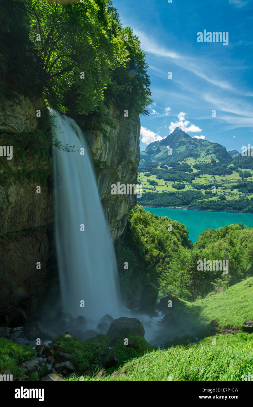 Walensee, Rinquelle, Bethlis, de l'eau, cascade, SG, dans le canton de Saint-Gall, le ressort, la source, la Suisse, l'Europe, Banque D'Images