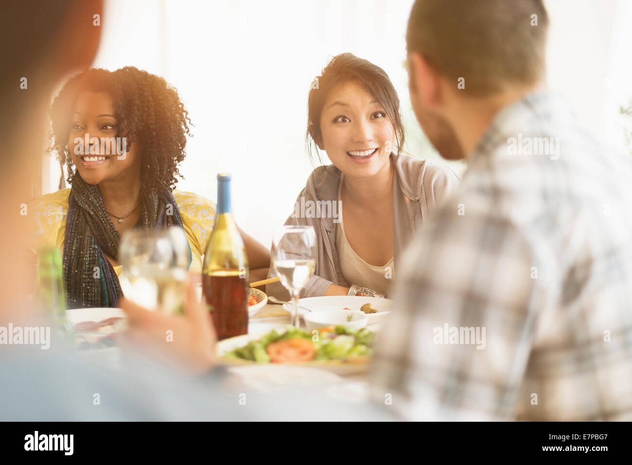 Groupe d'amis de dîner de travail Banque D'Images