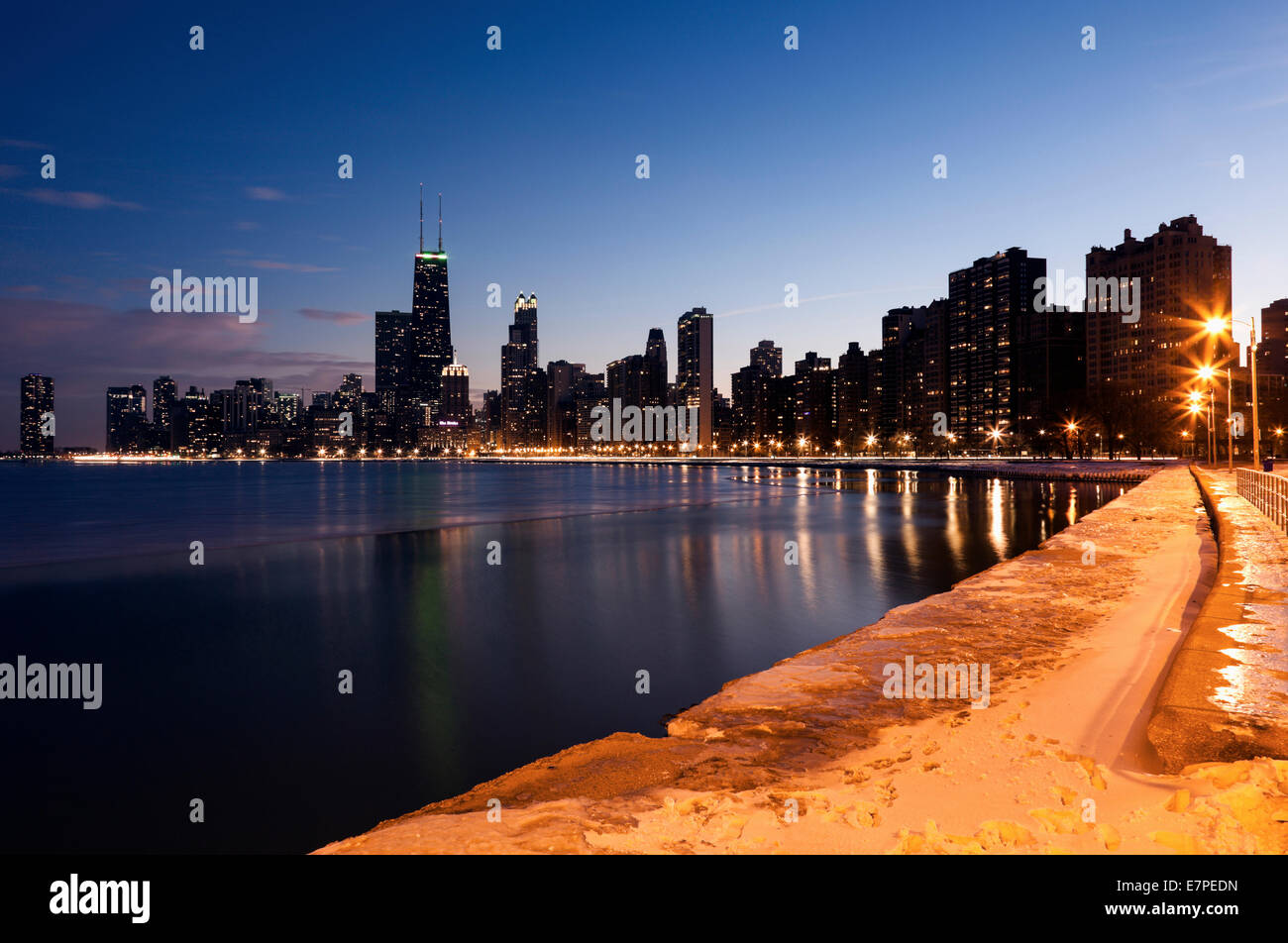 États-unis, Illinois, Chicago, le centre-ville vu de North Avenue Beach Banque D'Images
